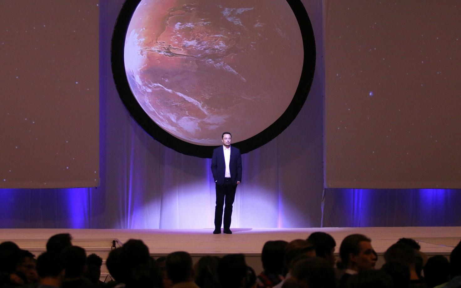 Elon Musk Rahvusvahelisel Astronautika Kongressil 27. septembril.