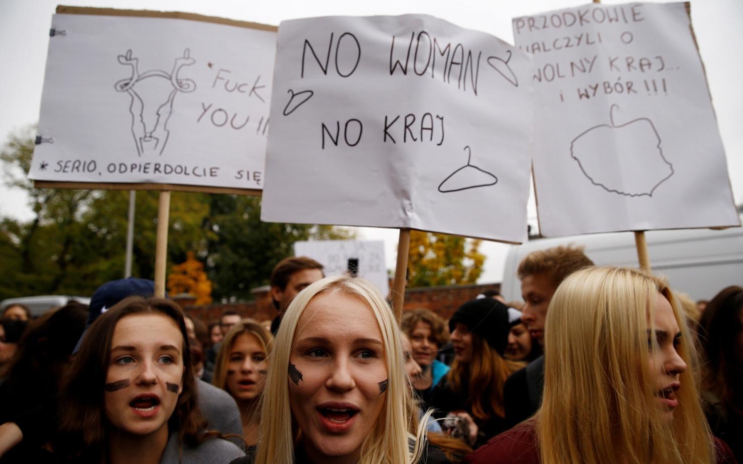 Poolas avaldati meelt abordi täieliku keelustamise vastu.