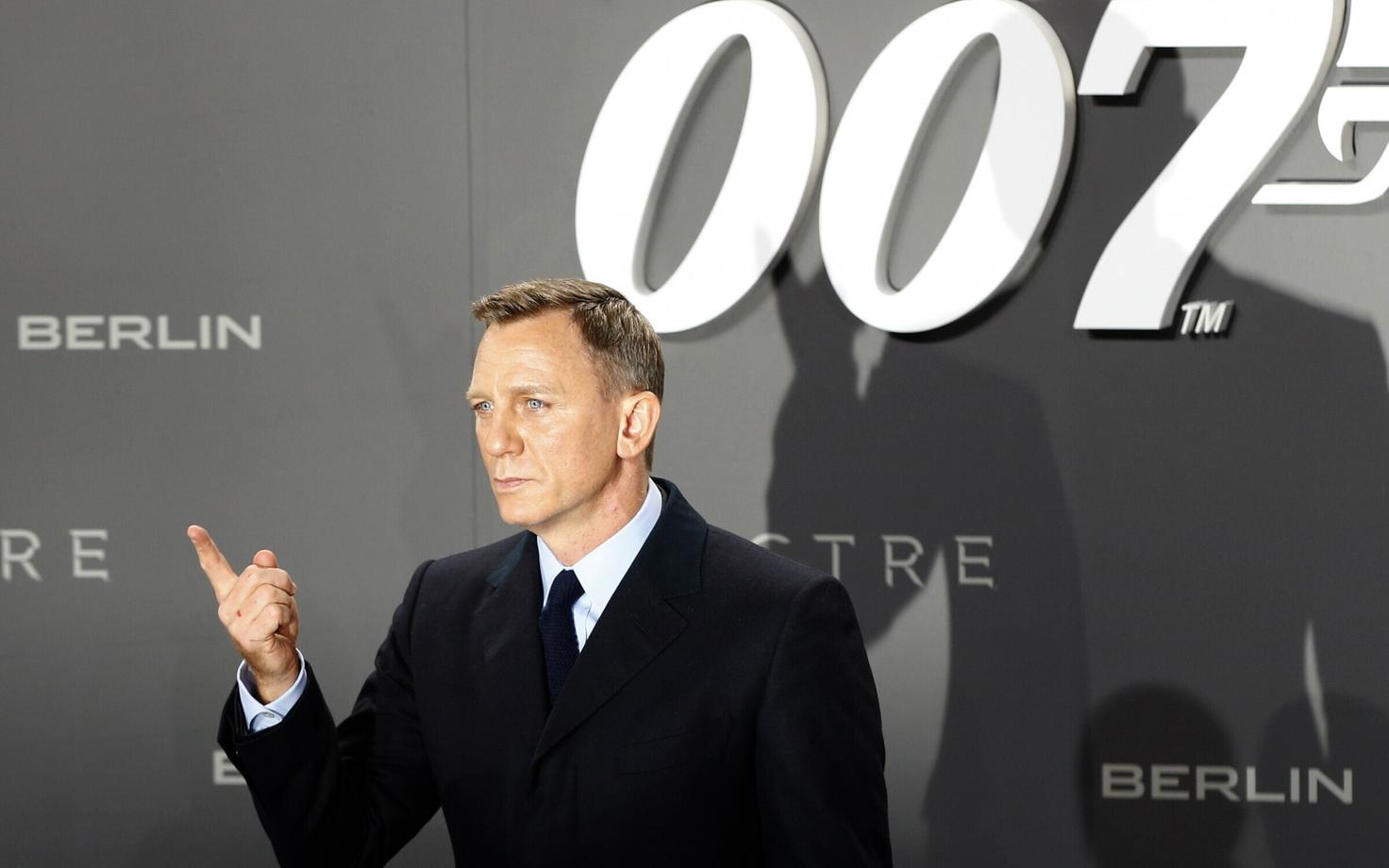 Daniel Craig