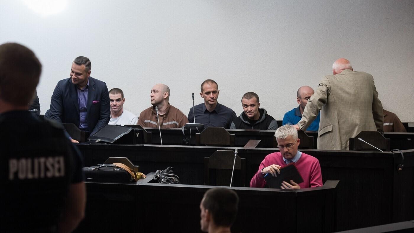 Vandeadvokaadid Dmitri Školjar ja Anatoli Jaroslavski kohtus.