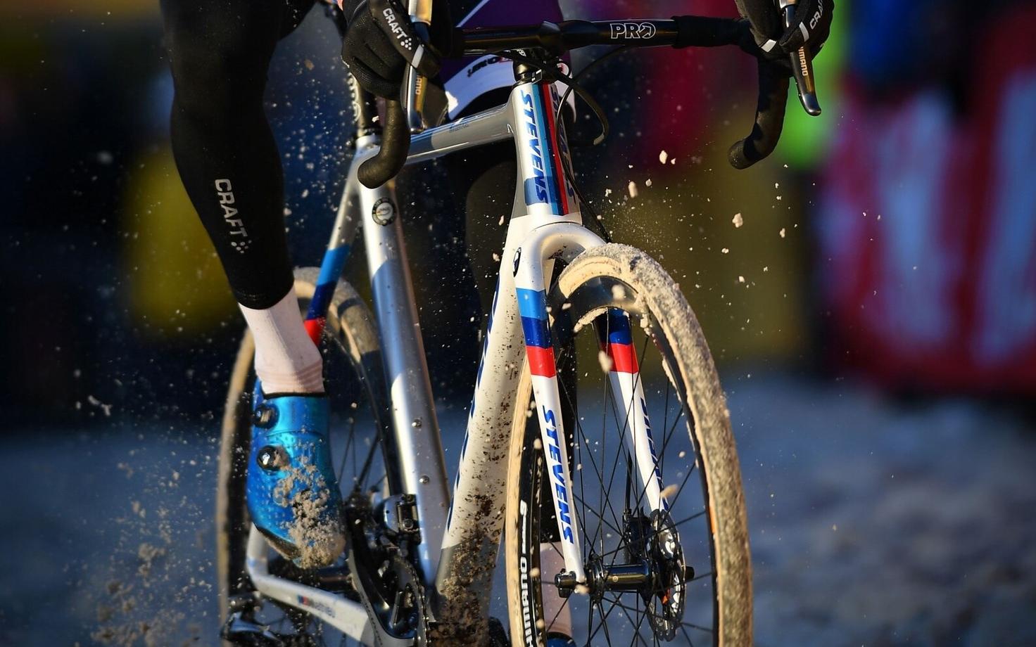 Cyclo-cross