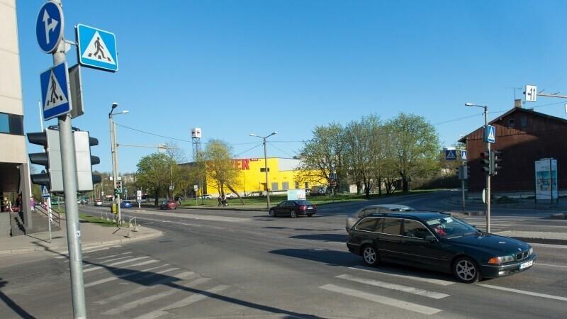 Улицу Гонсиори в Таллинне пока ремонтировать не будут.