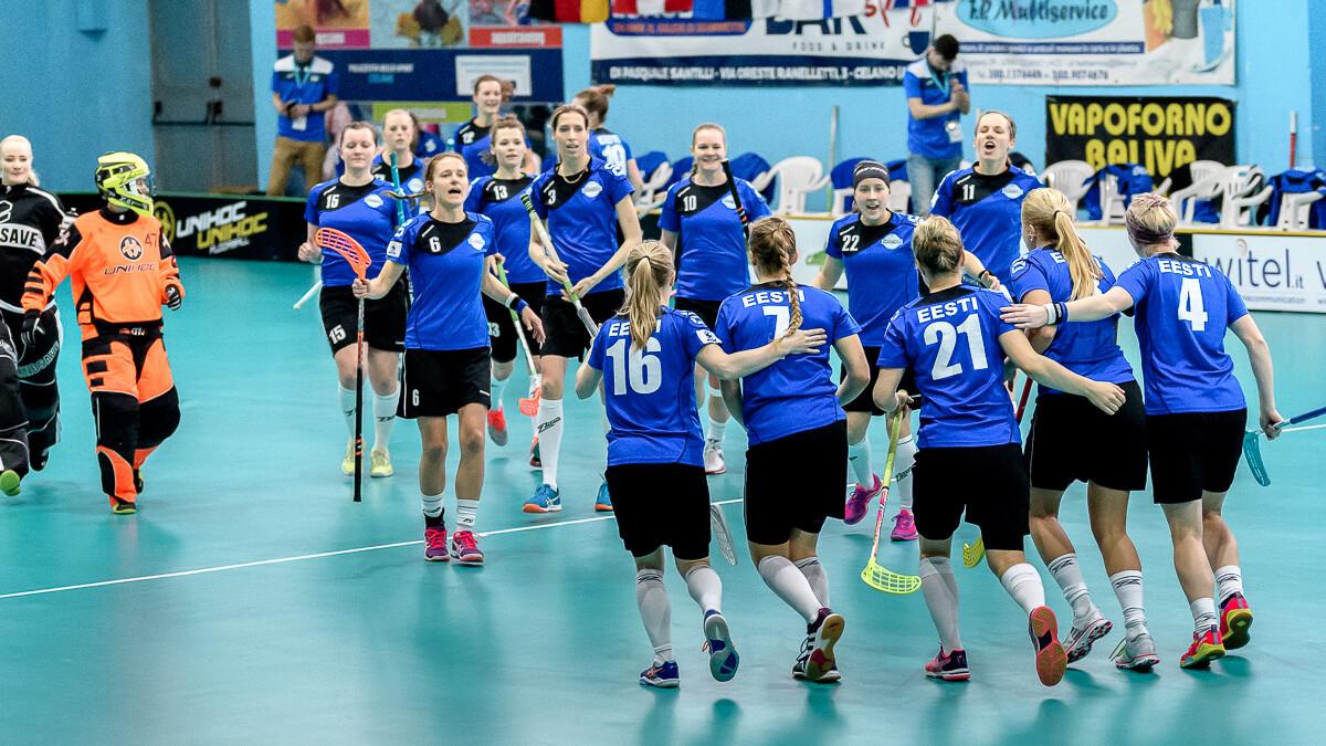 Eesti naiste saalihokikoondis