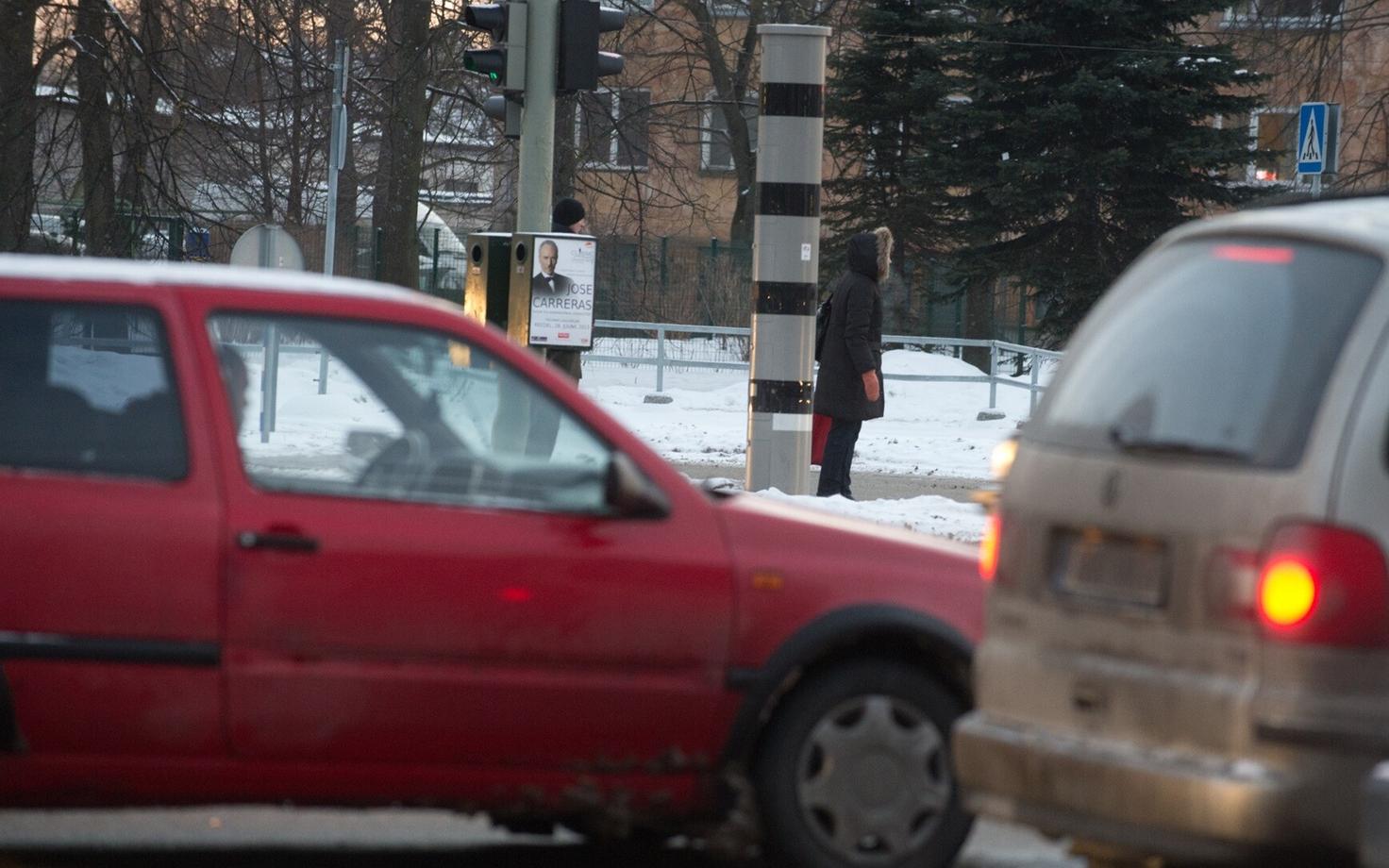 Перекресток у торгового центра Kristiine в Таллинне.