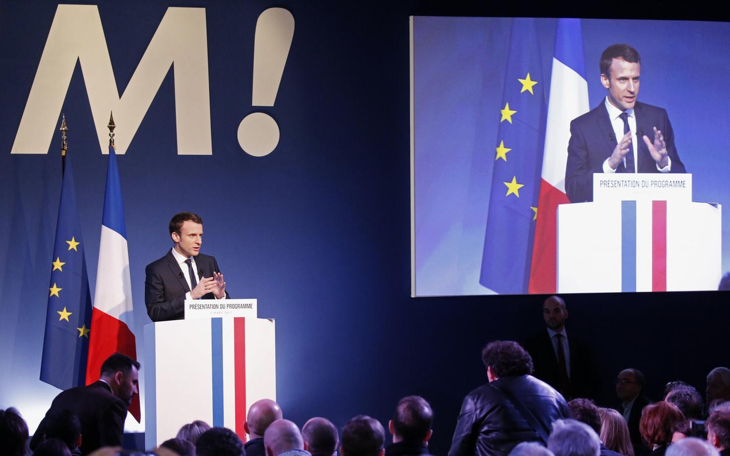Prantsuse presidendivalimistel sõltumatuna kandideeriv Emmanuel Macron valimisplatvormi tutvustamas.