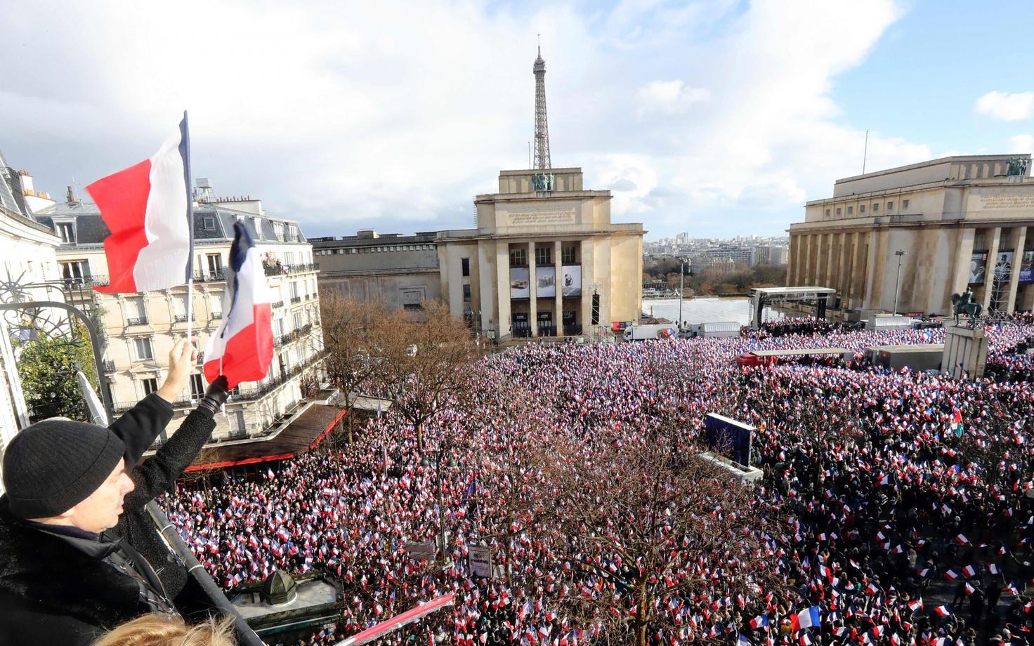 Митинг в поддержку Франсуа Фийона.