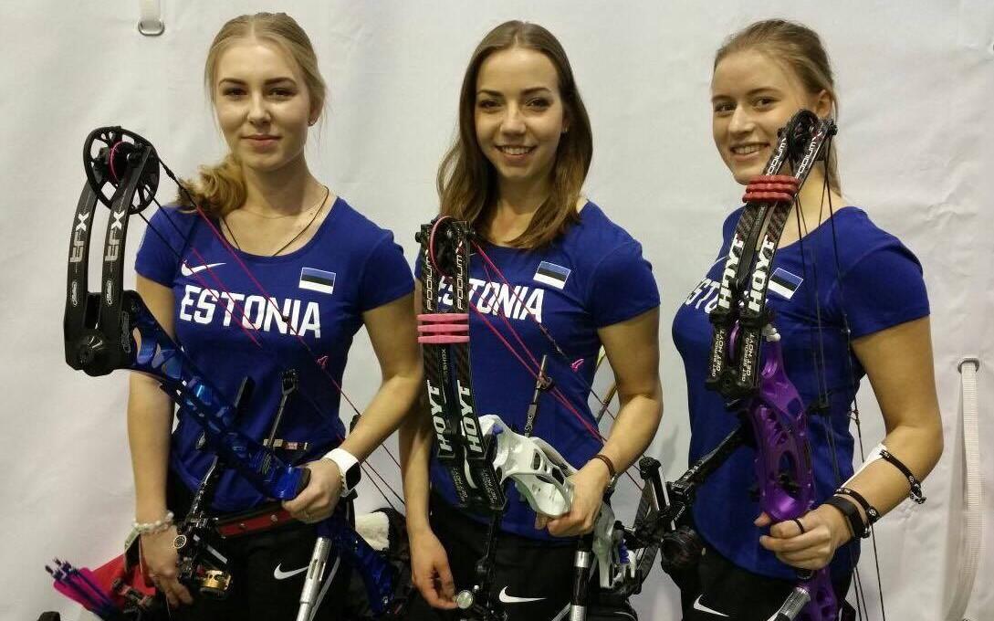 Kuldne naiskond koosseisus Lisell Jäätma, Emily Hõim ja Meeri-Marita Paas.