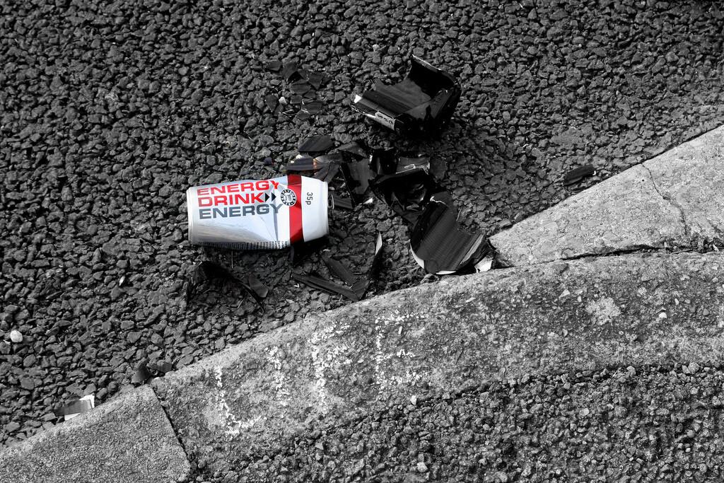 Kofeiinirikka energiajoogi tarvitamine koos alkoholiga suurendab vigastuste riski.