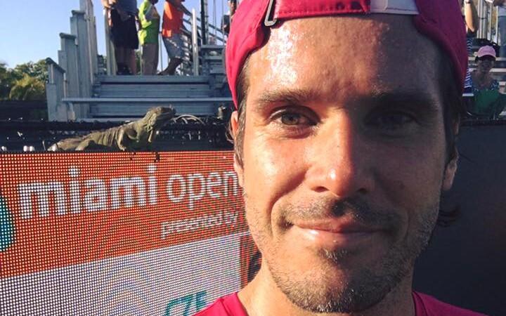 Tommy Haas tegi iguaaniga selfi.