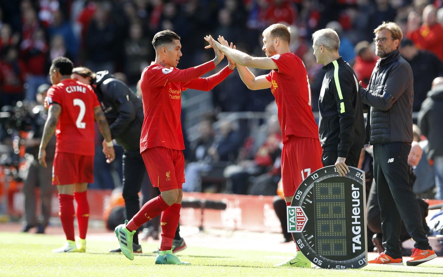 Roberto Firmino ja Ragnar Klavan