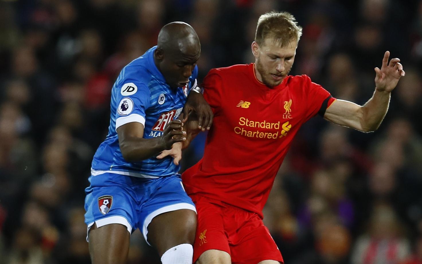 Ragnar Klavan (paremal)