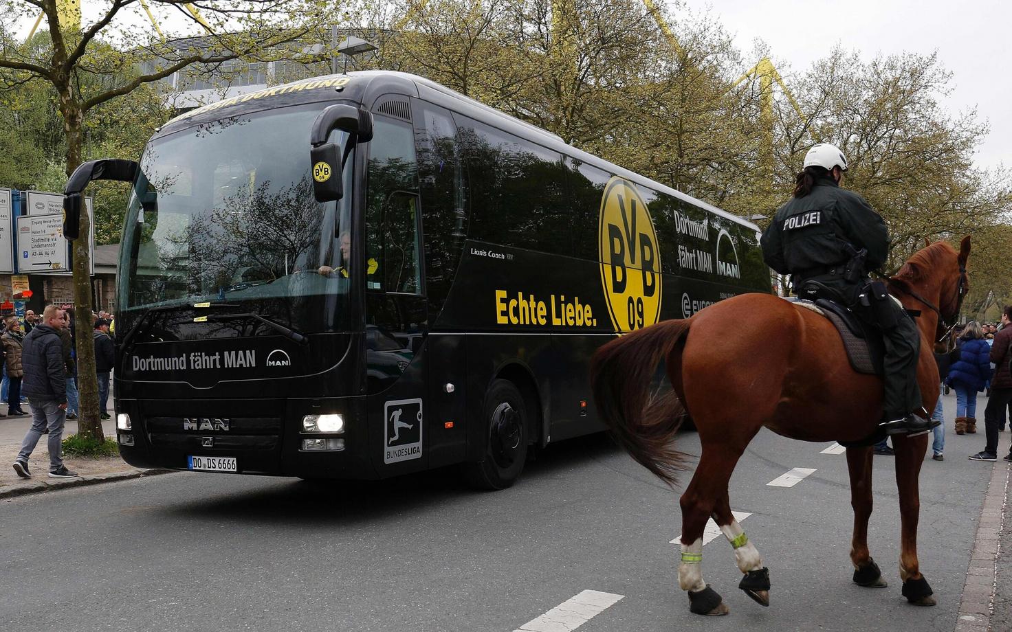 Dortmundi Borussia jalgpalliklubi buss