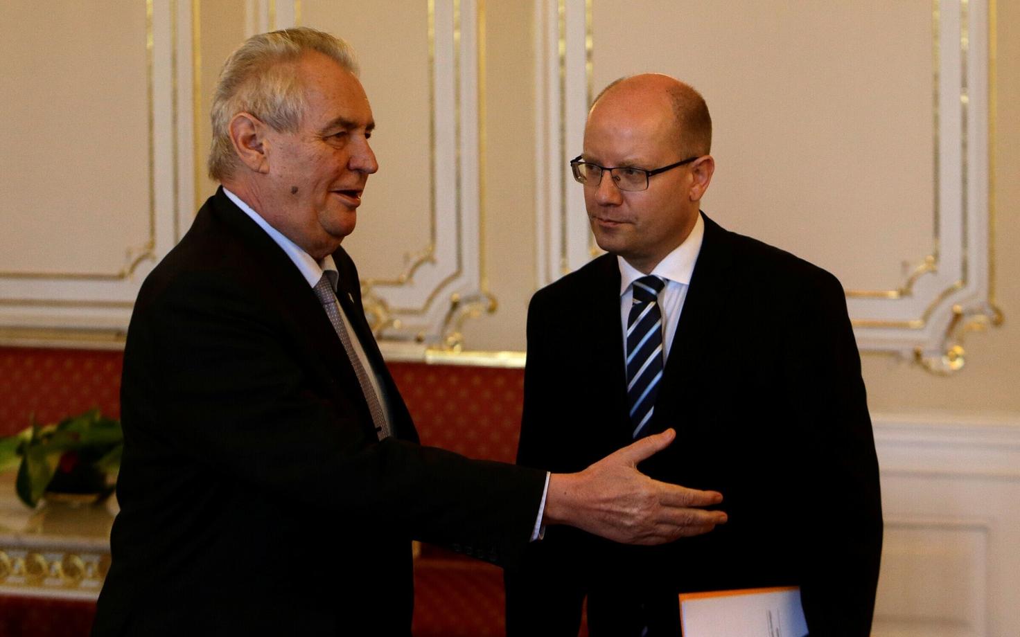 Tšehhi peaminister Bohuslav Sobotka kohtus neljapäeval president Milos Zemaniga.