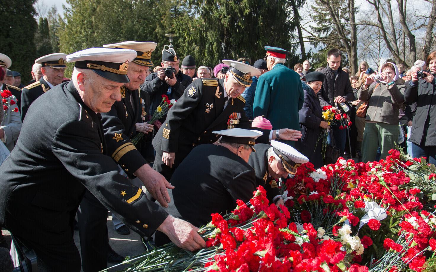 Ветераны войны на Военном кладбище 9 мая 2017 года.