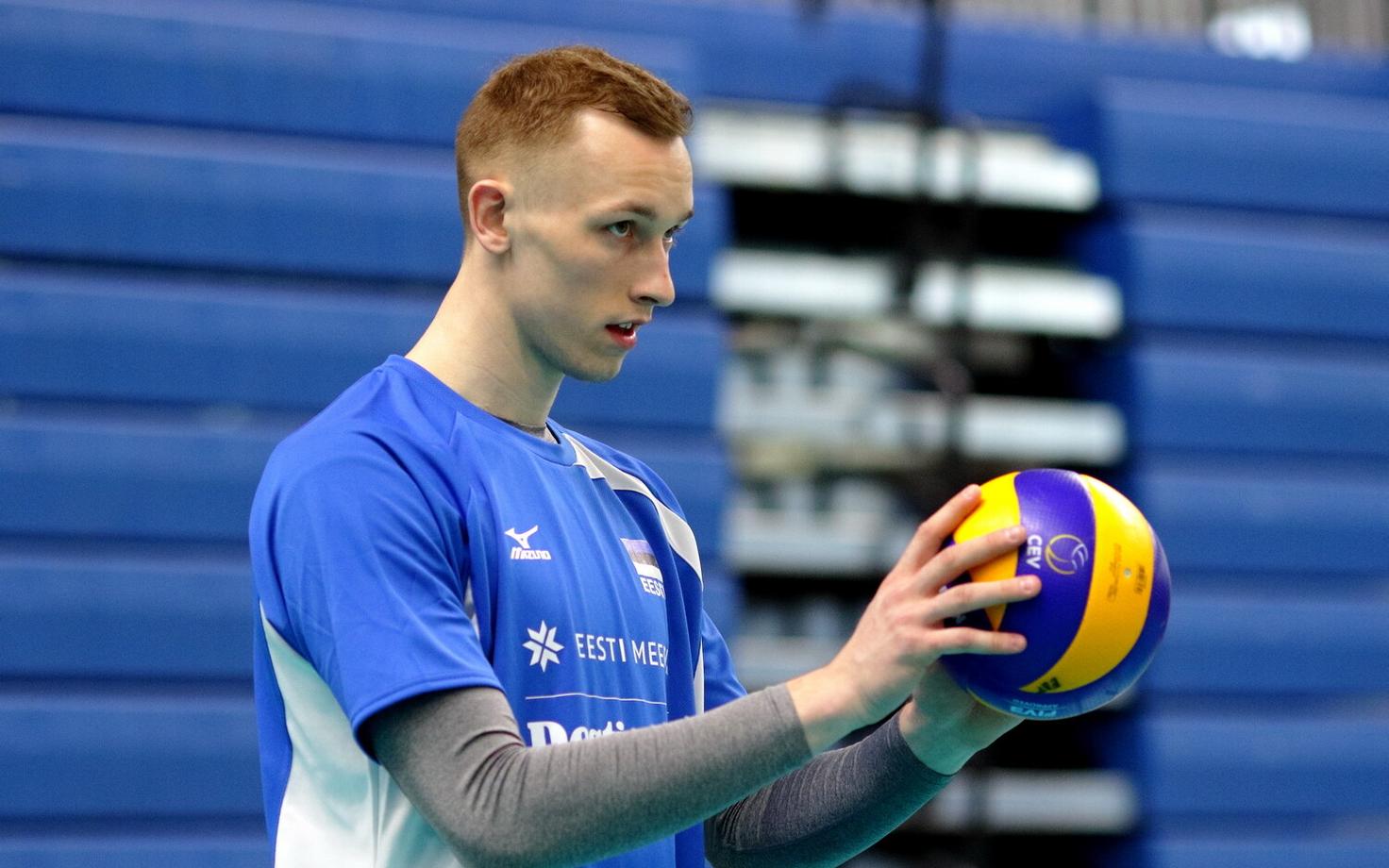 Eesti võrkpallikoondise treening / Henri Treial