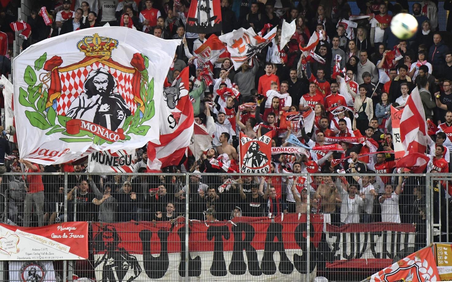 AS Monaco fännid