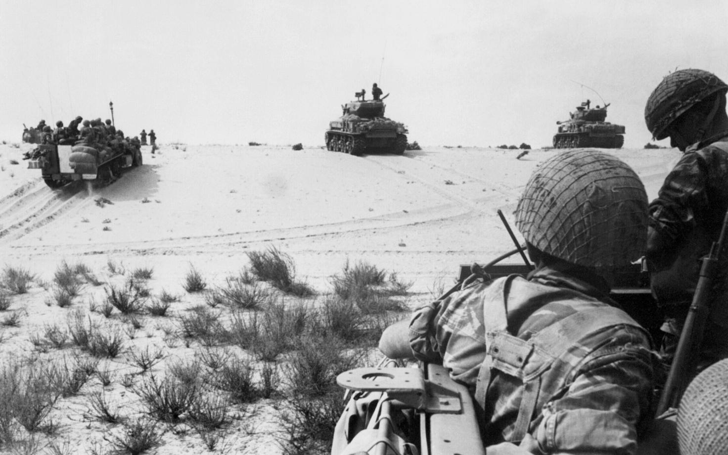 Iisraeli väed 1967. aasta 5. juunil Siinai kõrbes.