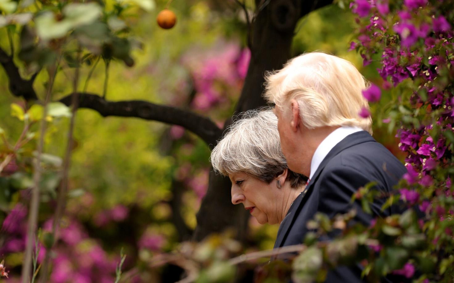 Theresa May ja Donald Trump 26. mail taorminas G7 tippkohtumisel.