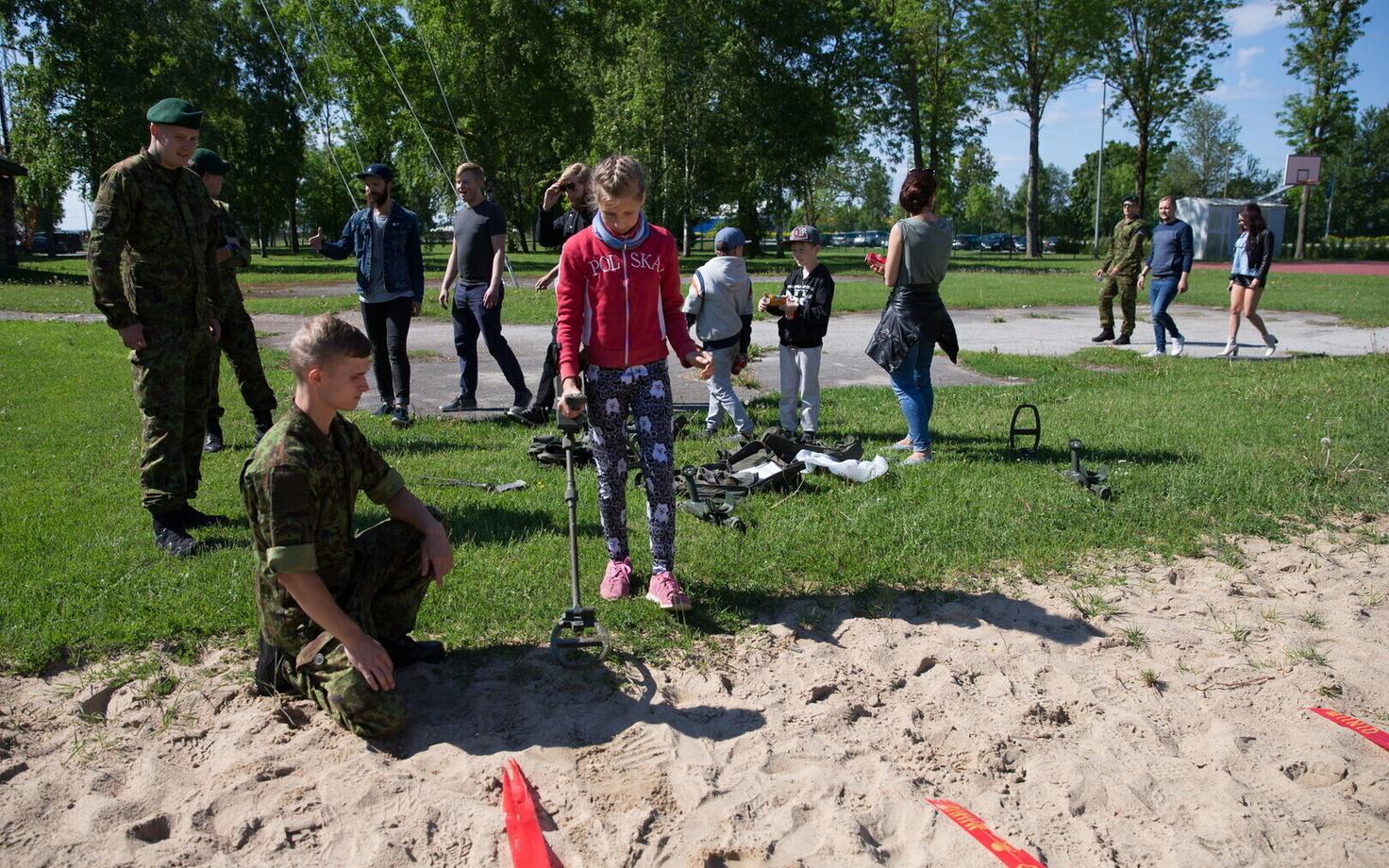Haiba lastekodu lapsed Paldiski sõjaväelinnakus. Foto on illustratiivne.