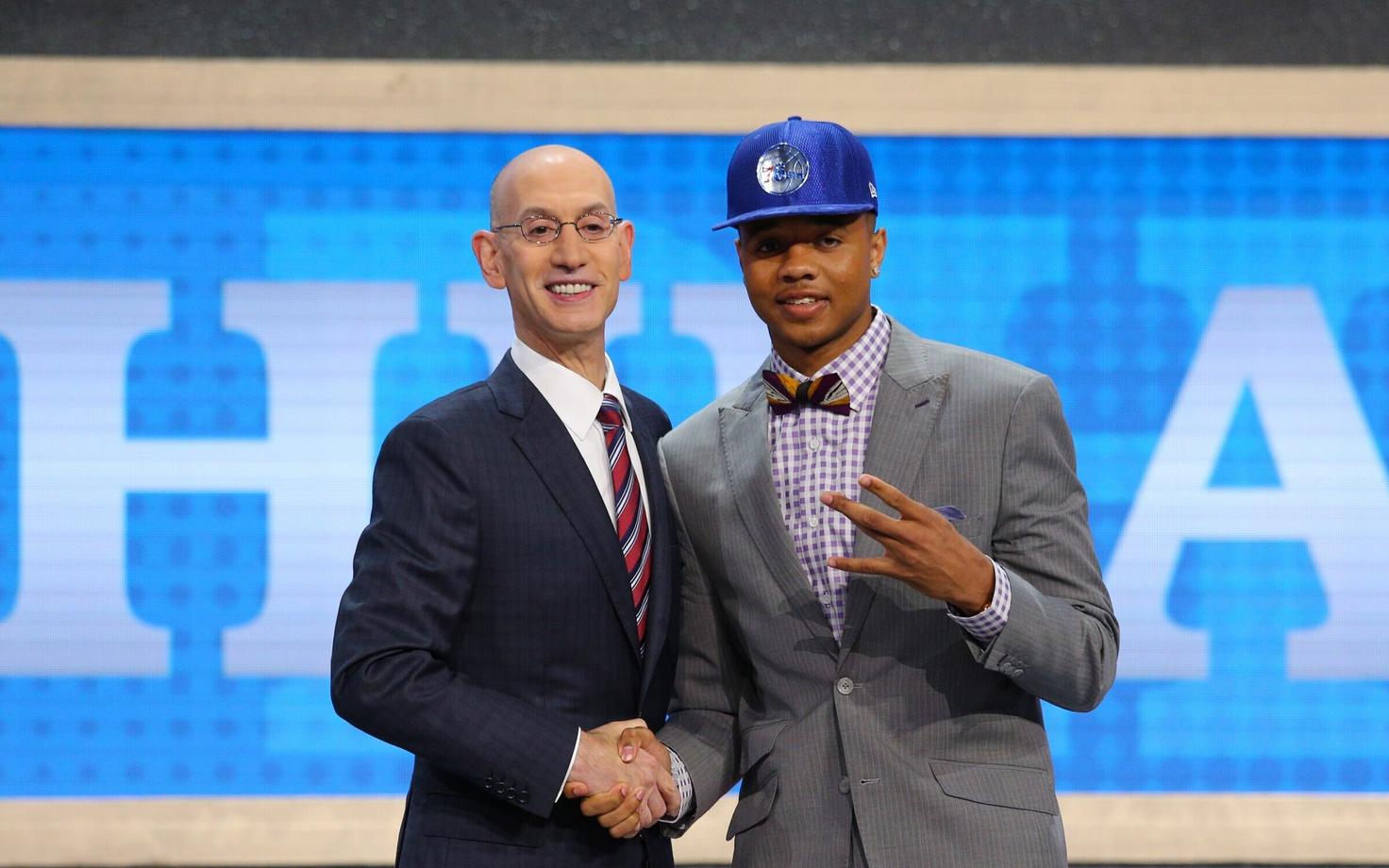 Markelle Fultz ja NBA komissar Adam Silver