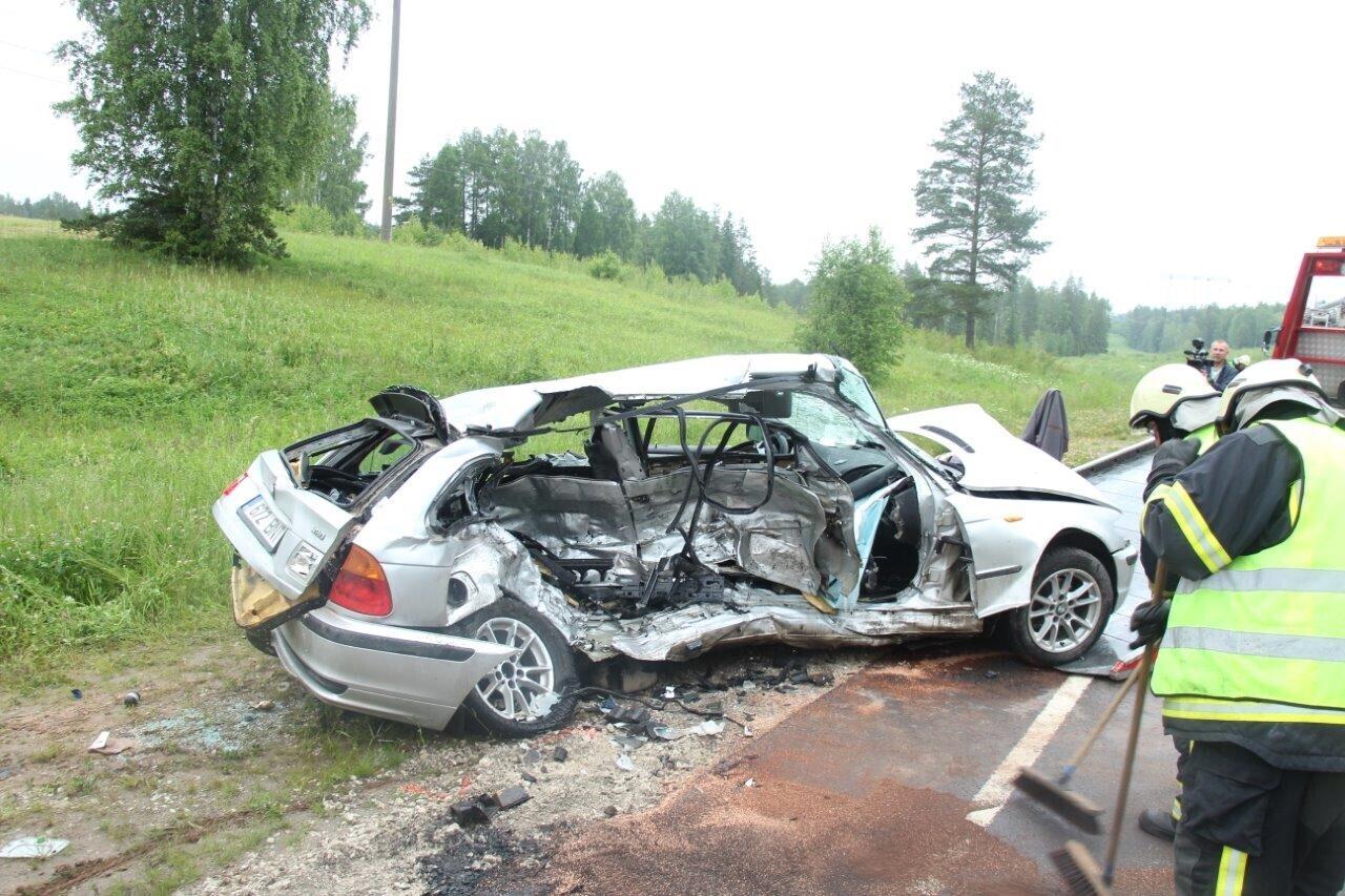 Liiklusõnnetus Tartumaal, fotod sündmuskohalt