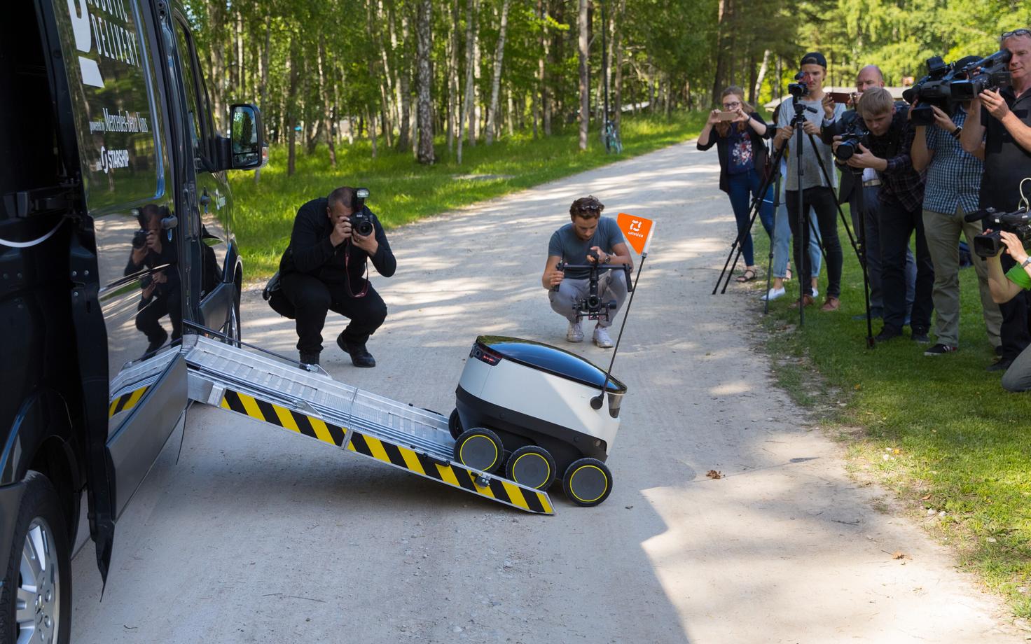 Pakirobotid ja Robovan
