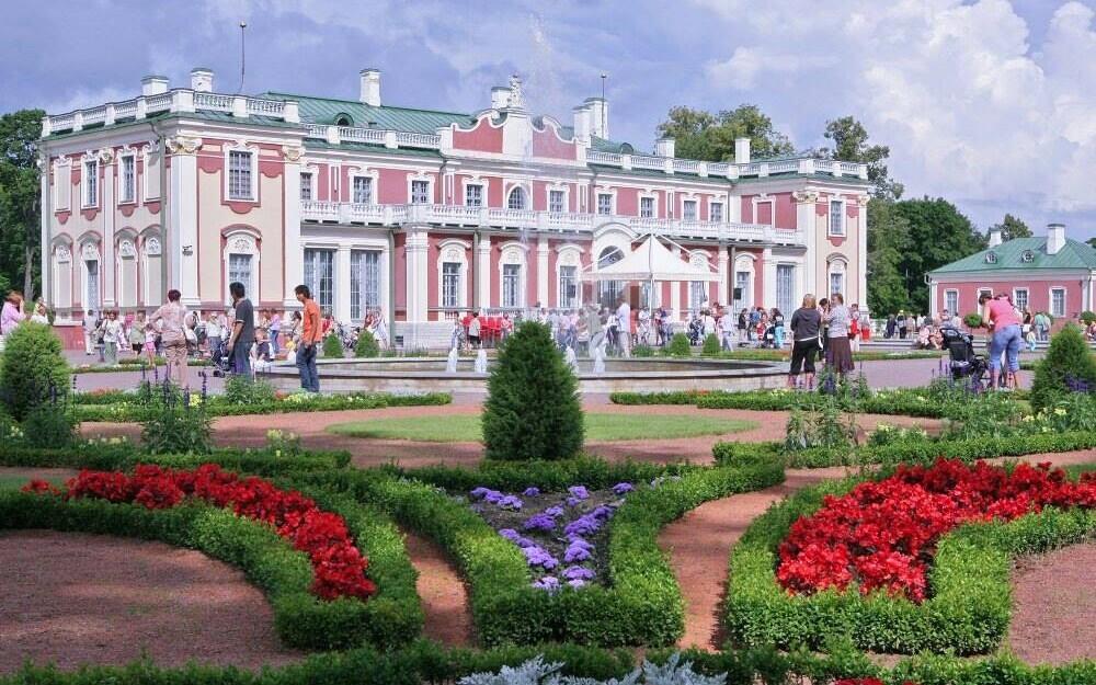 Парк Кадриорг в Таллинне.