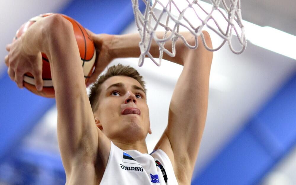 U-18 EM veerandfinaal: Eesti - Poola / Henri Drell