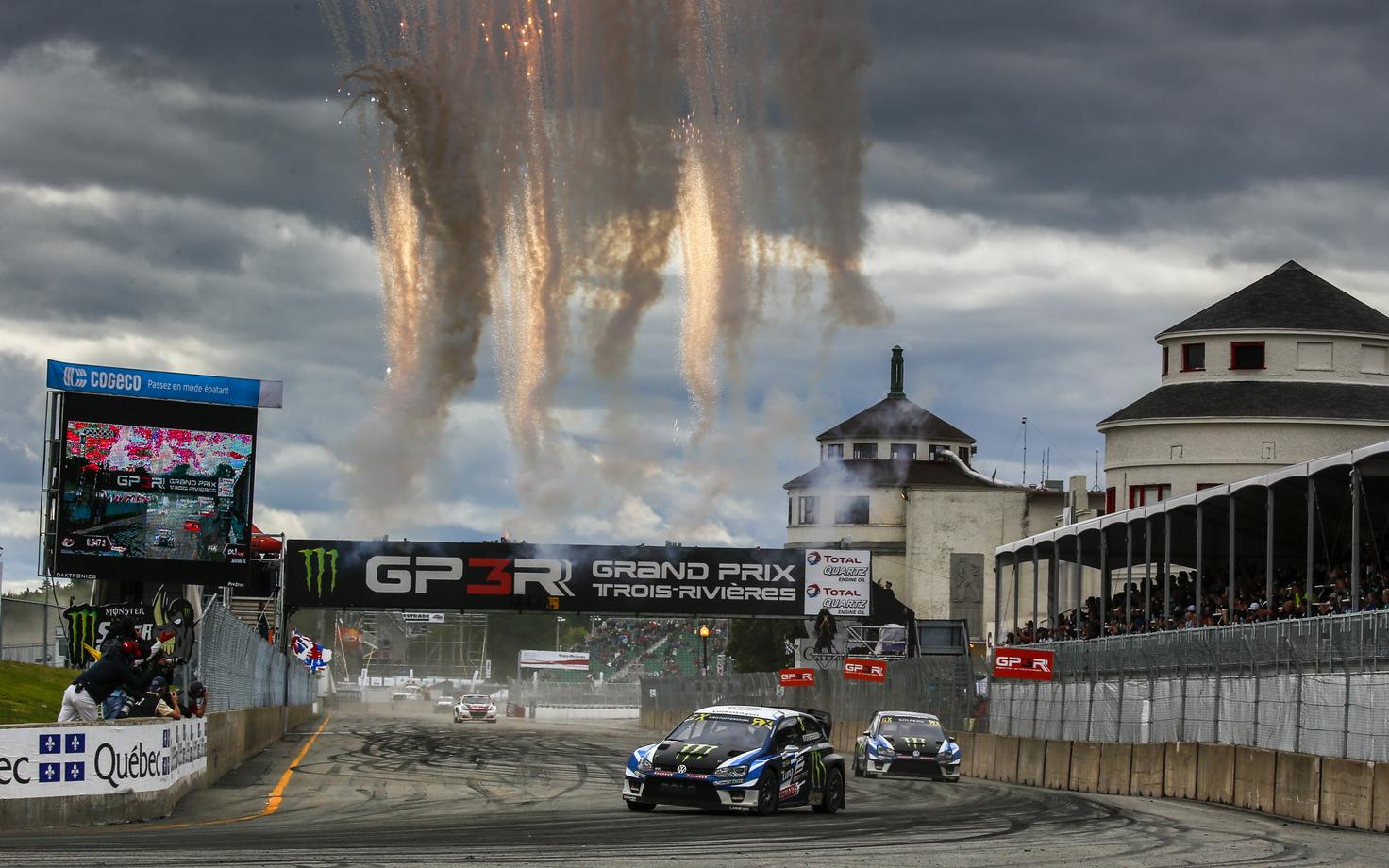 Volkswagenid võtsid Kanadas kaksikvõidu - esimesena jõudis finišisse Johan Kristoffersson, talle järgnes Petter Solberg.