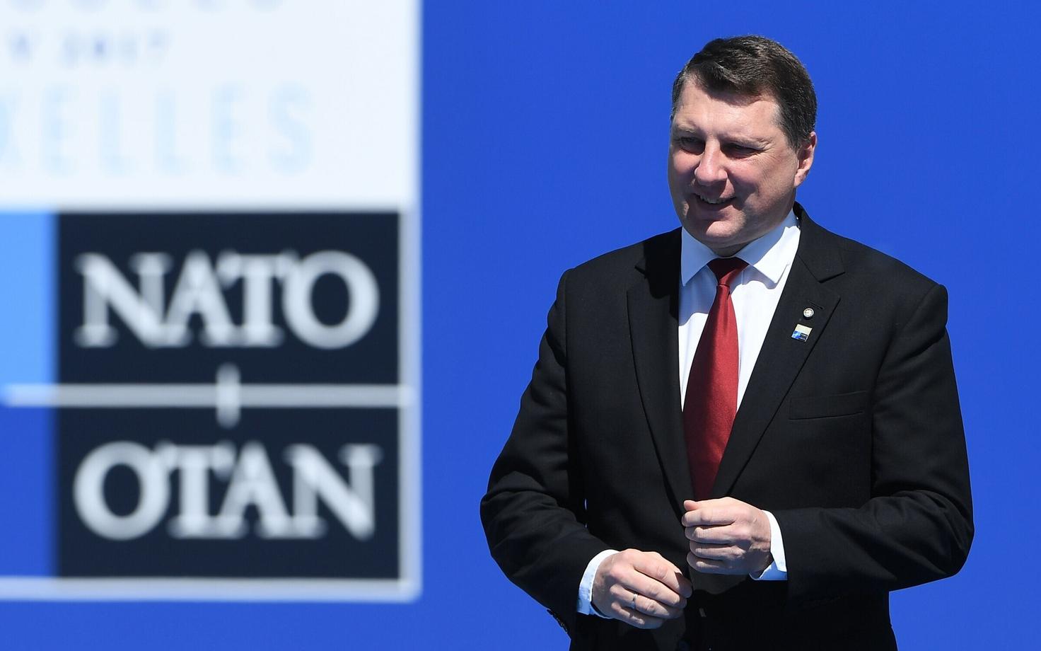 Läti president Raimonds Vējonis mais NATO tippkohtumisel Brüsselis.