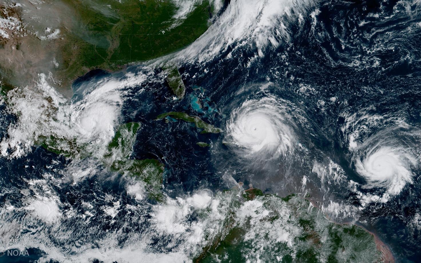 Orkaanid Irma, Jose (paremal) ja Katia (vasakul).