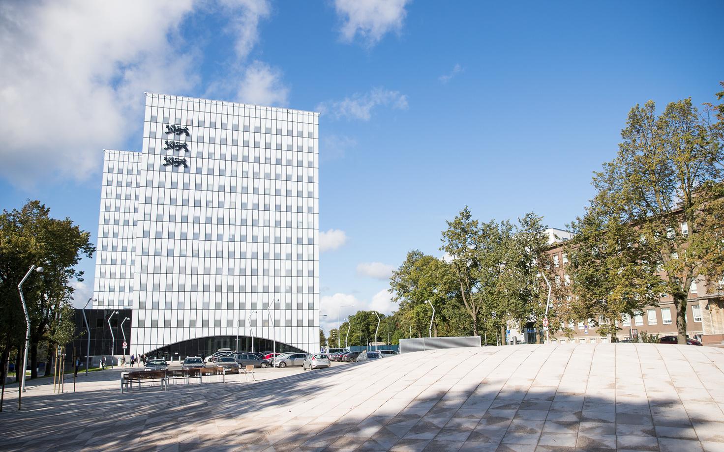 Ministeeriumite ühishoone.