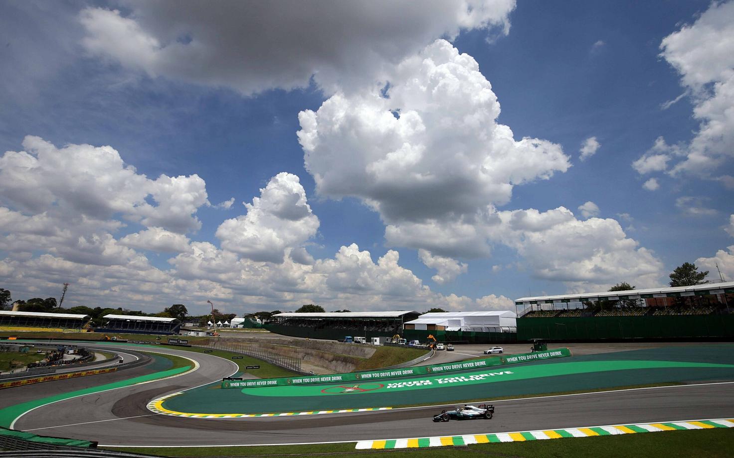 Brasiilias peetakse vormel-1 GP Interlagose ringrajal Sao Paolos.