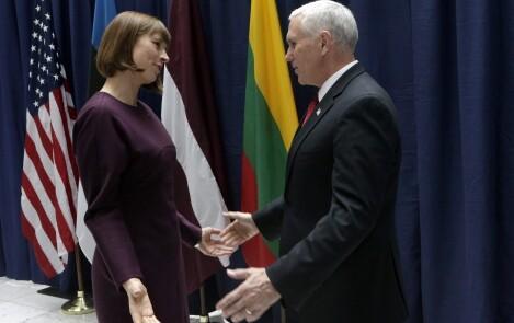Kersti Kaljulaid kohtus eelmisel Müncheni julgeolekukonverentsil USA asepresidendi Mike Pence'iga.
