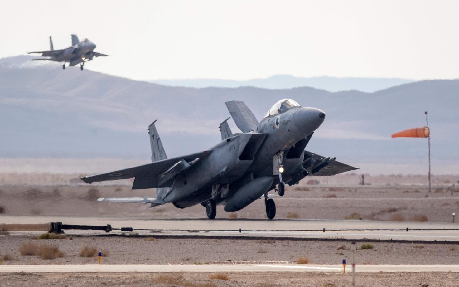 Iisraeli õhuvägede F-16.