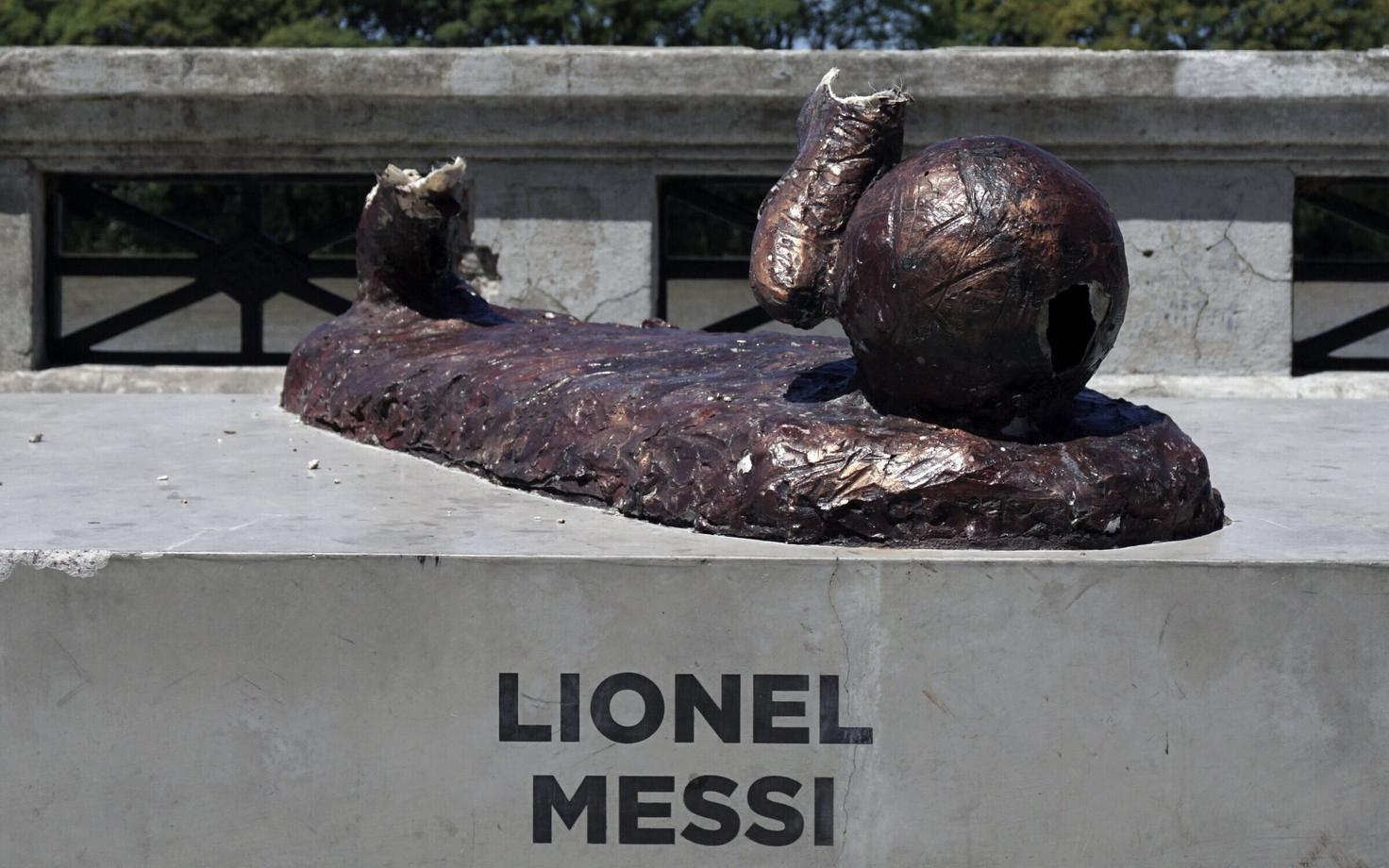 Lionel Messi skulptuuri jäänus