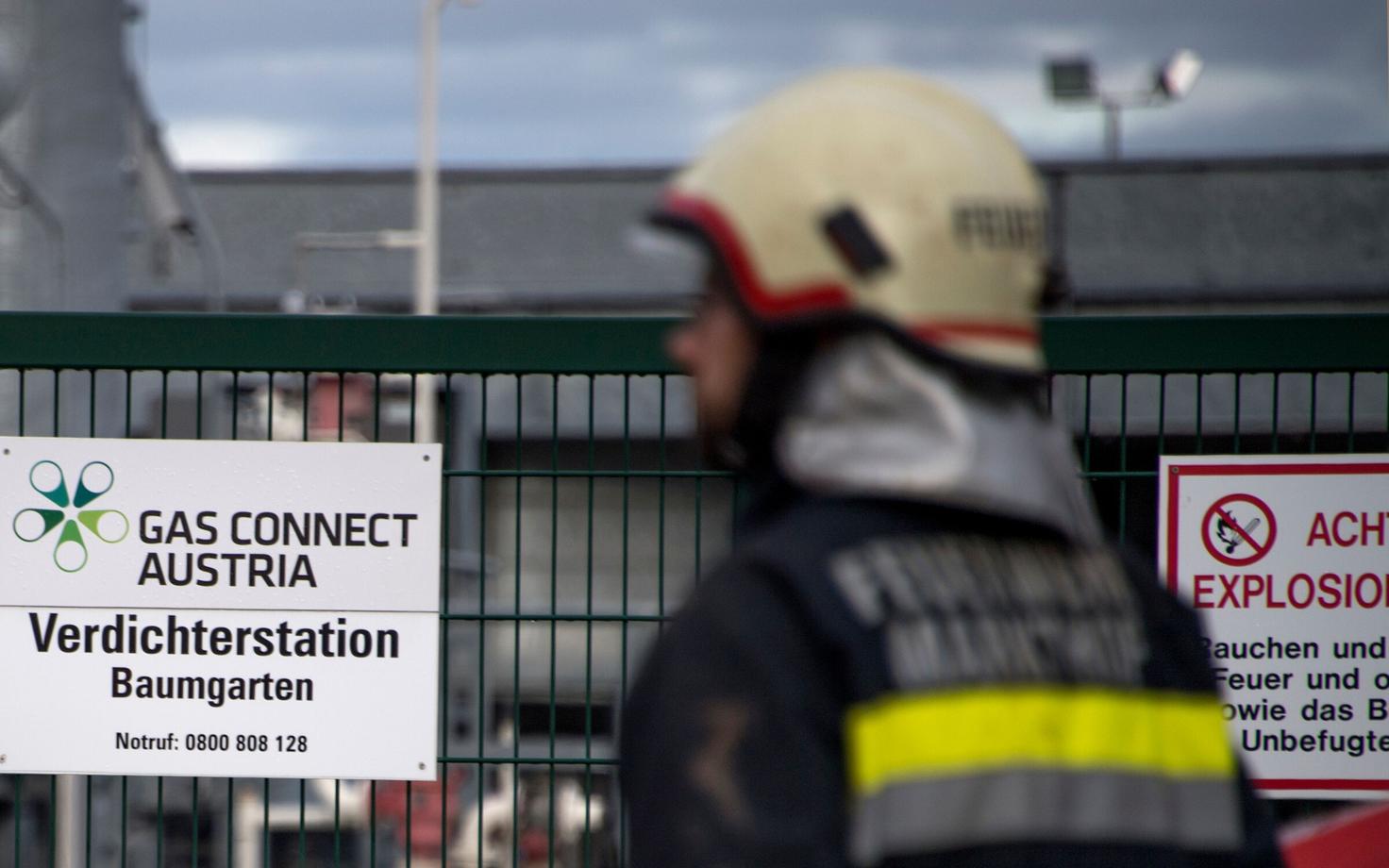 Tuletõrjuja Baumgarteni gaasiterminali juures 12. detsembril.