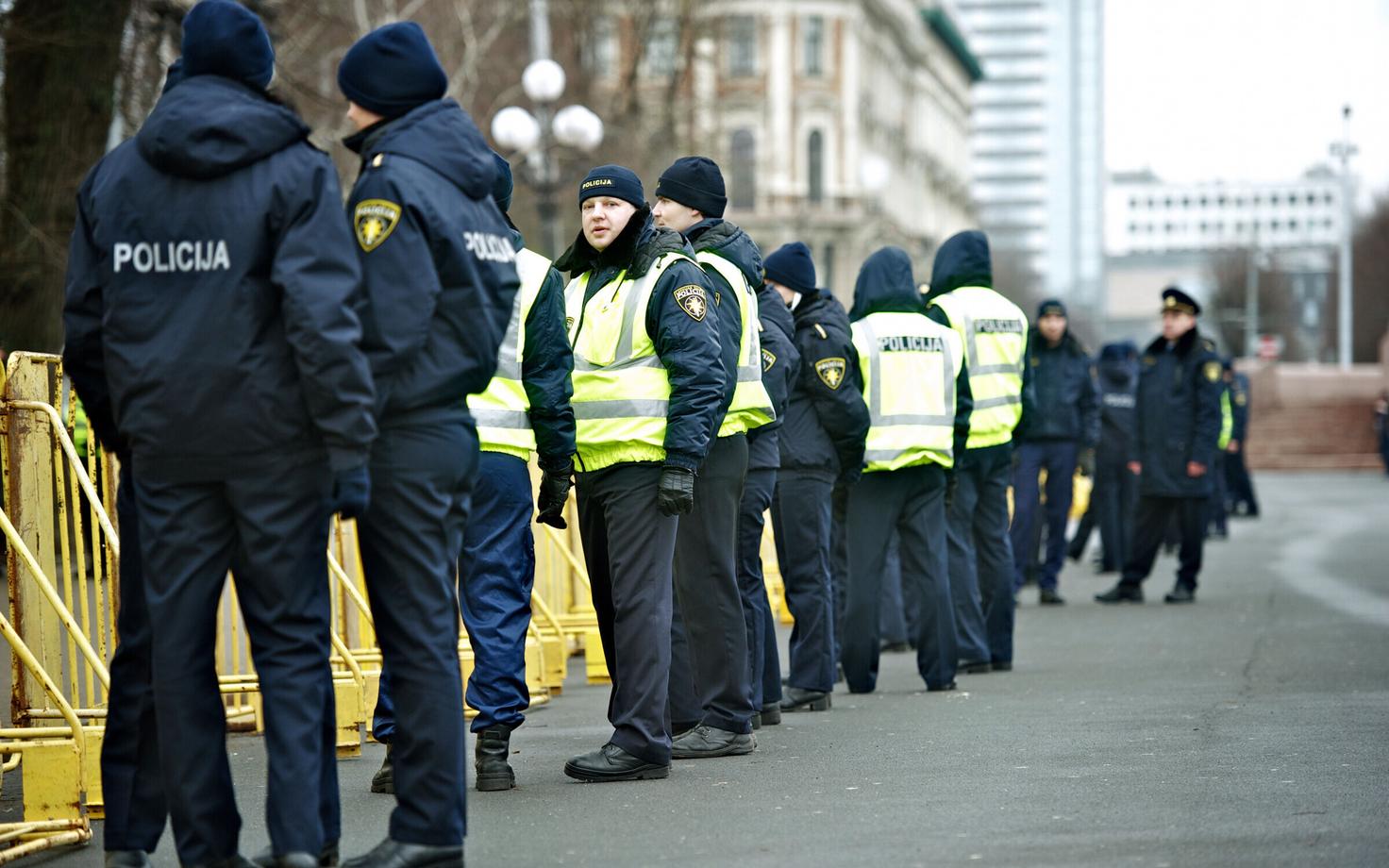 Läti politseinikud.