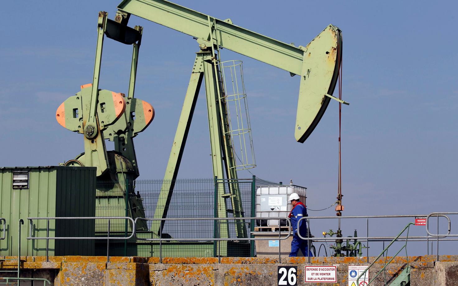 Nafta pumpamine Parentis-en-Bornis Prantsusmaal.
