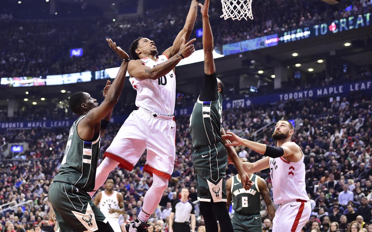 DeMar DeRozan viskas Milwaukee Bucksi vastu Toronto Raptorsi rekordit tähistavad 52 punkti