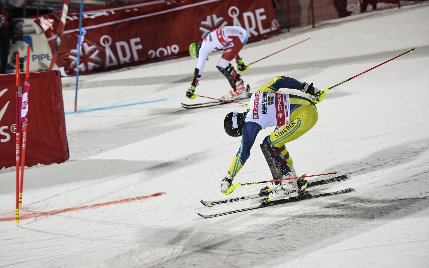 Andre Myhrer (esiplaanil) ja Ramon Zenhäusern Stockholmi MK-etapi finaalis