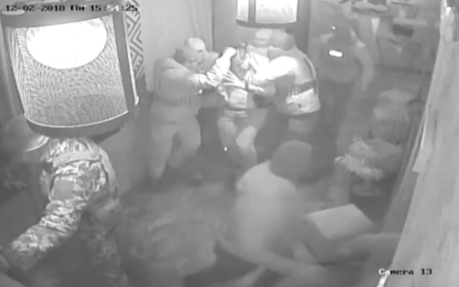 Valvekaamera video Saakašvili kinnipidamisest Kiievi restoranis Suluguni.