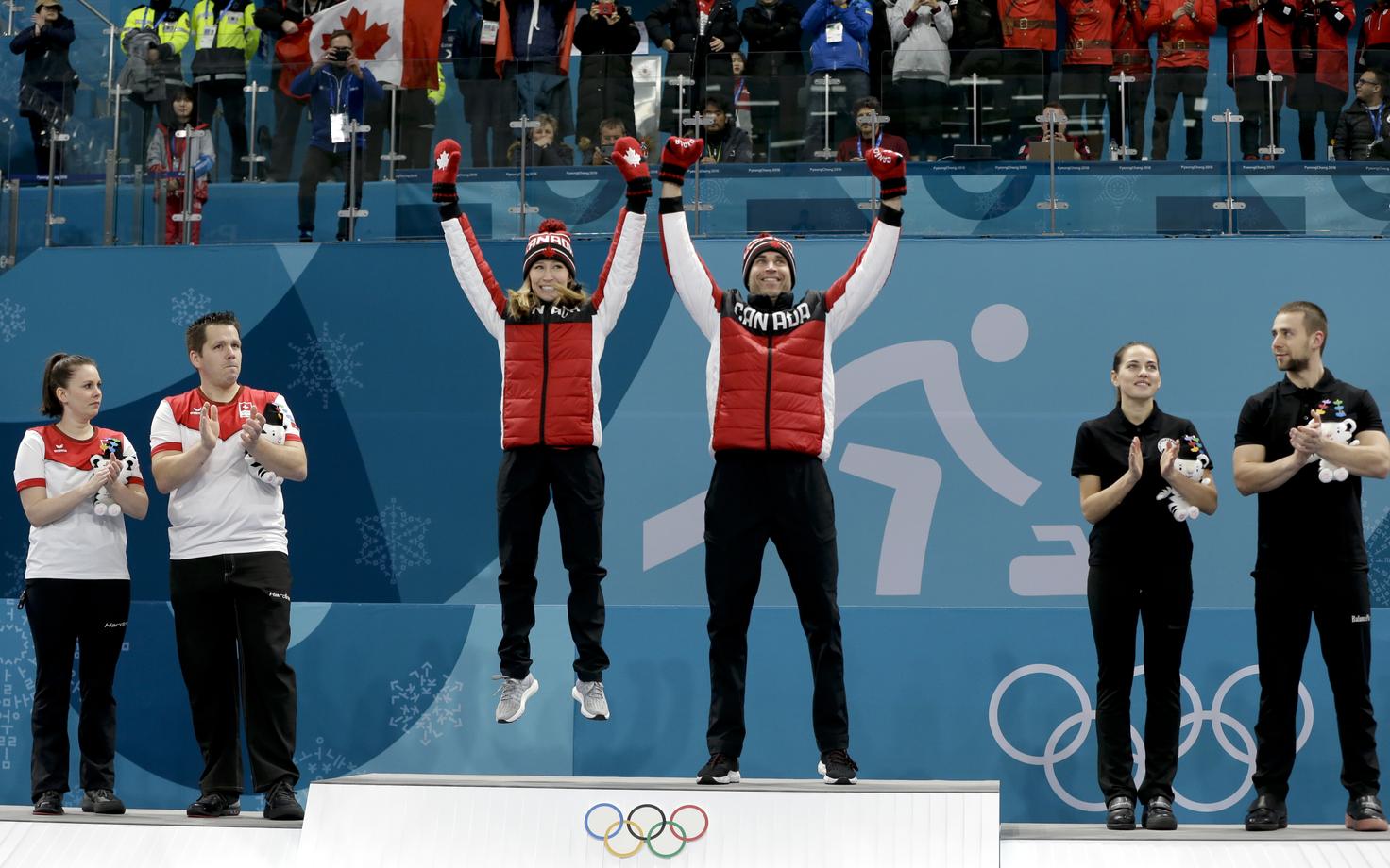 PyeongChangi OM-i curlingu segapaarismängu pjedestaal