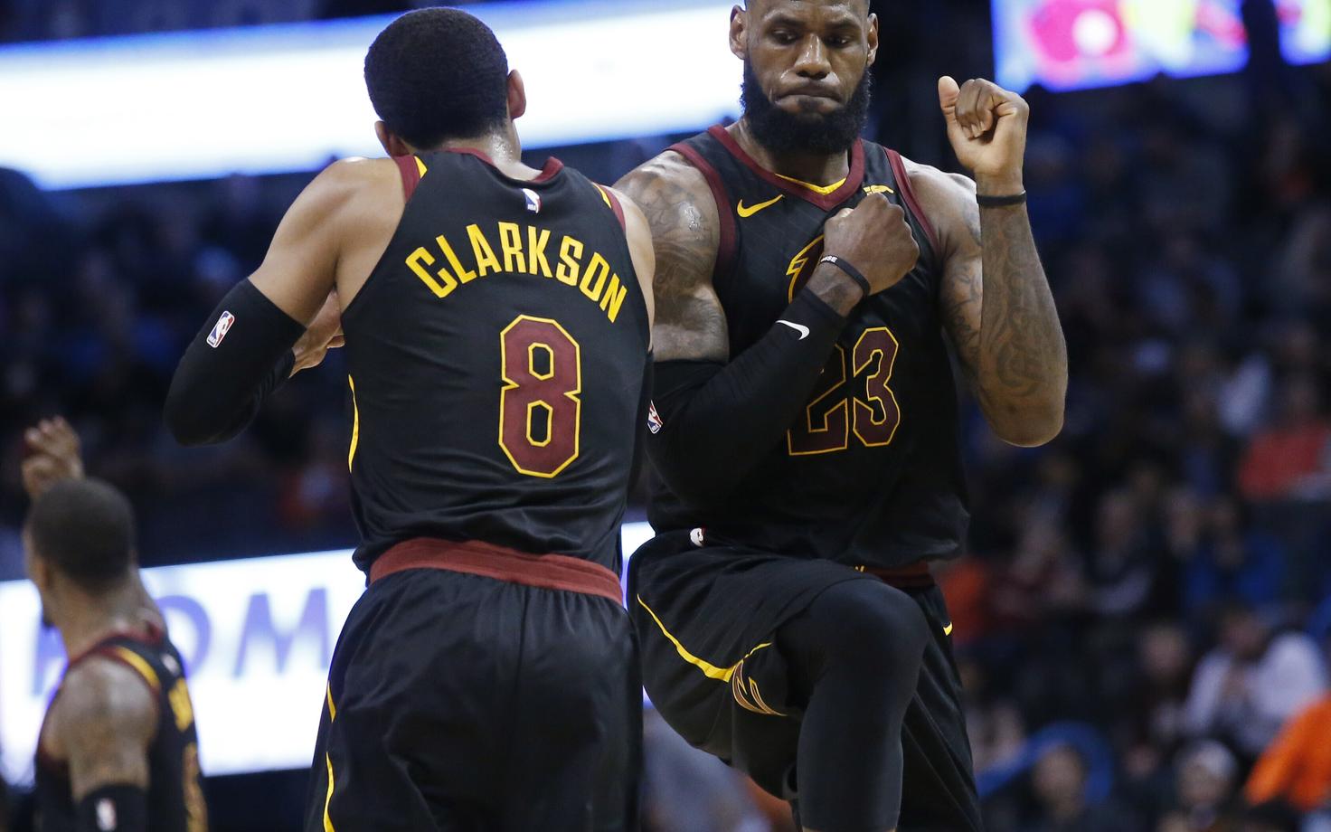 LeBron James ja Jordan Clarkson