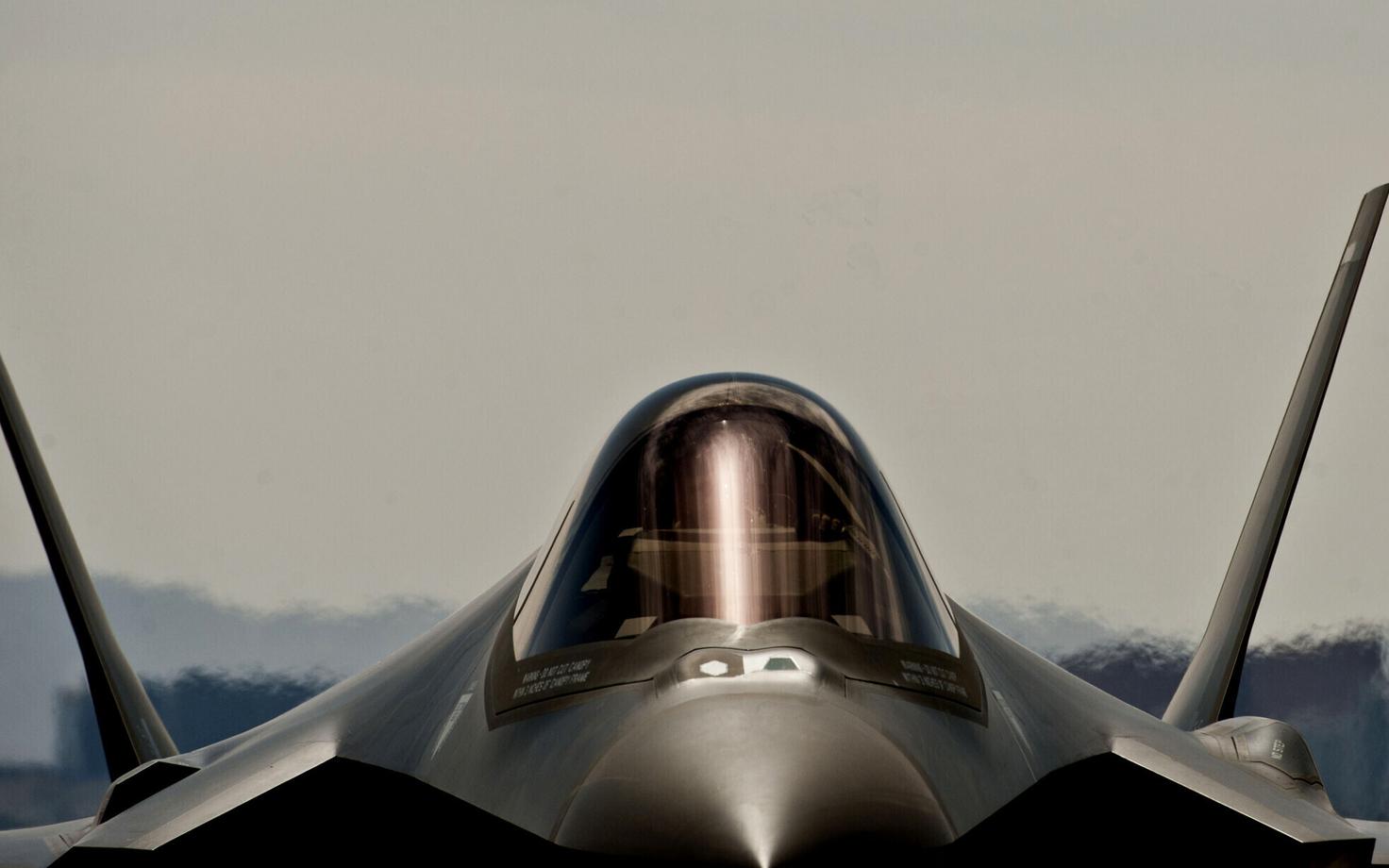 Истребитель-бомбардировщик F-35A.
