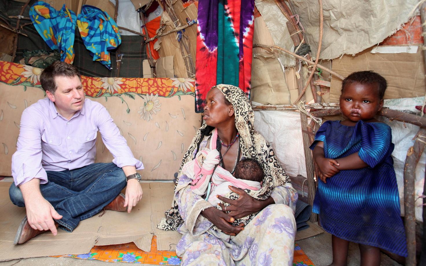 Justin Forsyth organisatsiooni Save the Children juhina Somaalias põgenikelaagris.