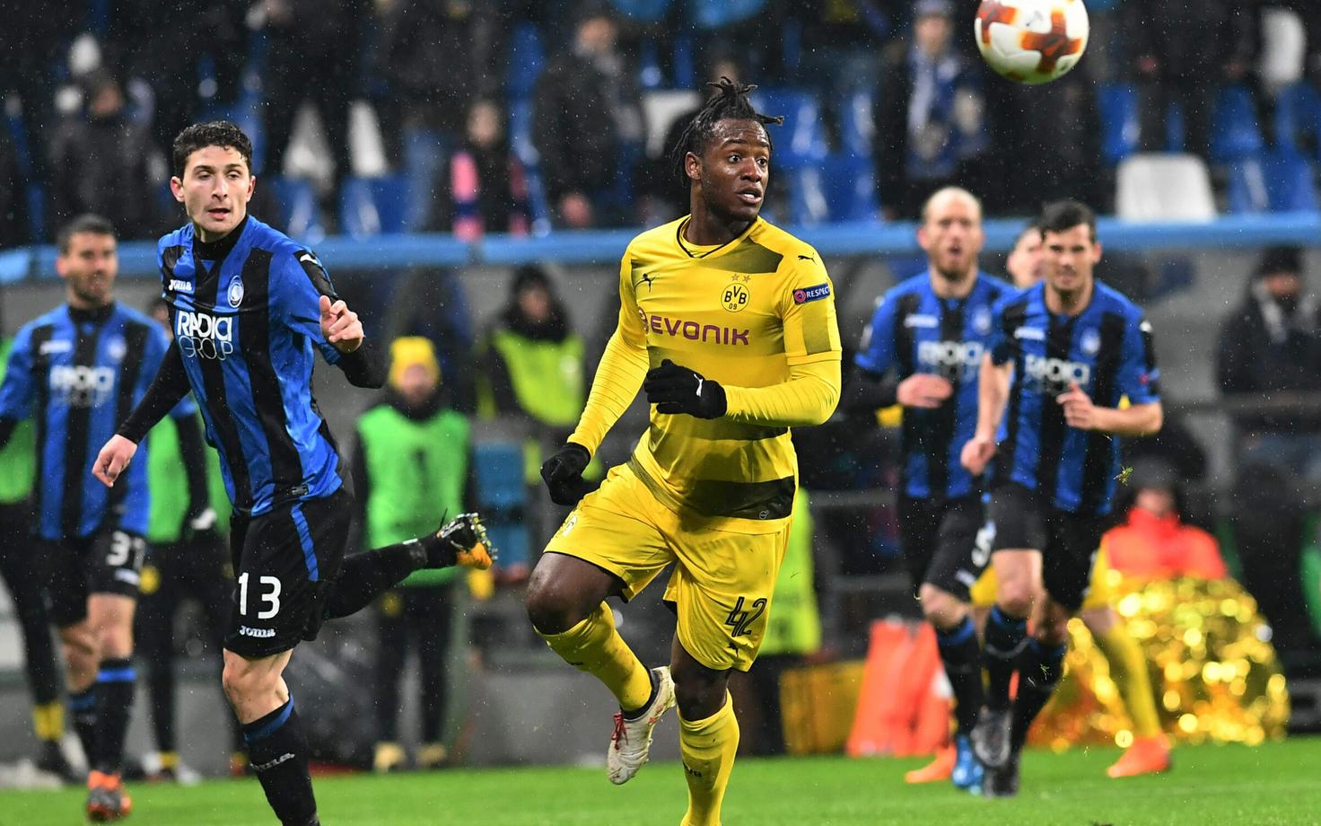 Batshuayi (kollases) kohtumises Atalanta vastu.