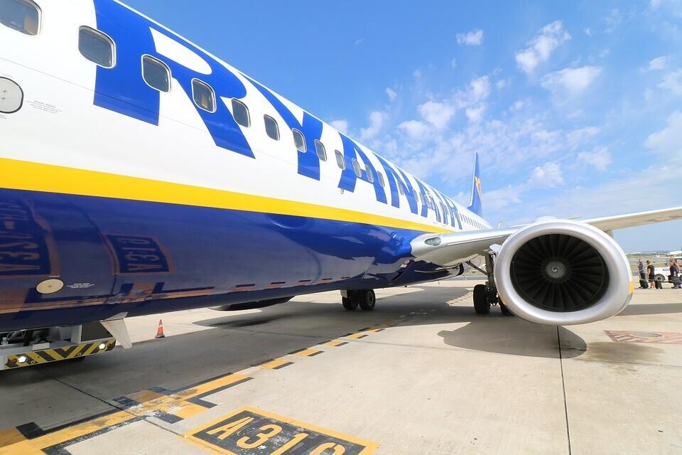 Распространение коронавируса повлияло на график полетов Ryanair.