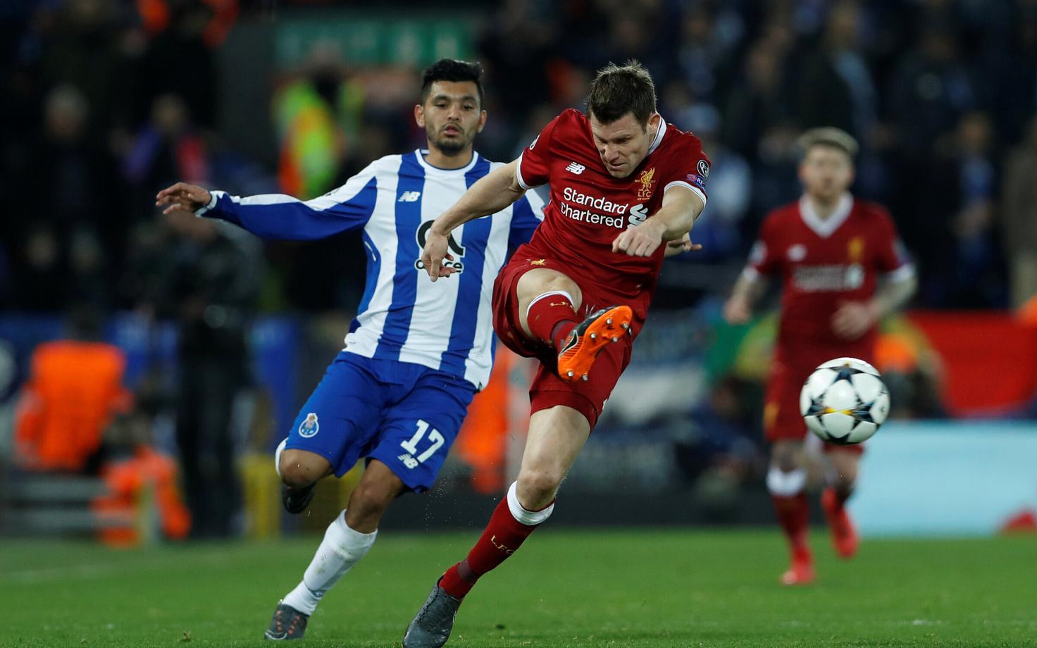 James Milner kohtumises Porto vastu.