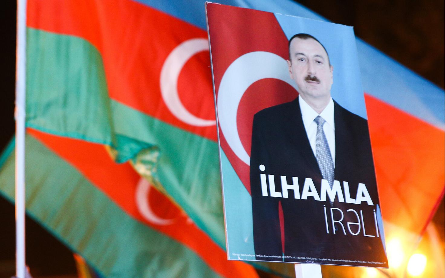 Plakatil Aserbaidžaani president Ilham Alijev.